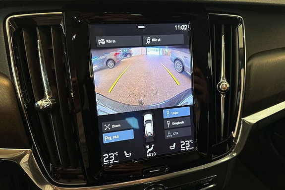 Volvo V90 Cross Country 6 of 18