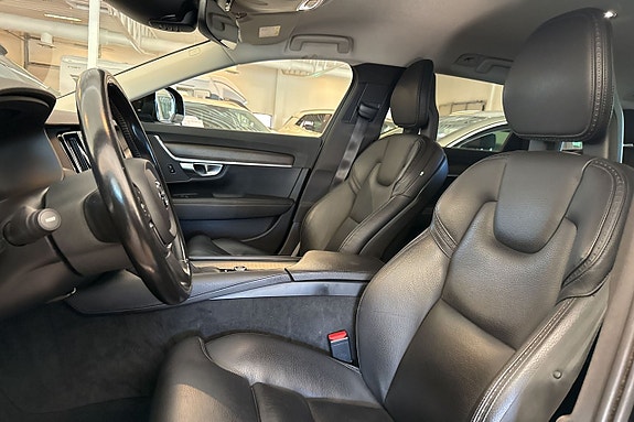 Volvo V90 Cross Country 11 of 18