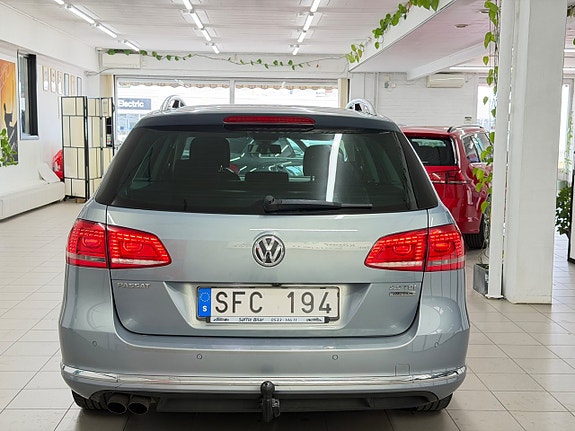 Volkswagen Passat 9 of 30