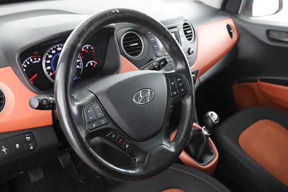Hyundai i10 12 of 30