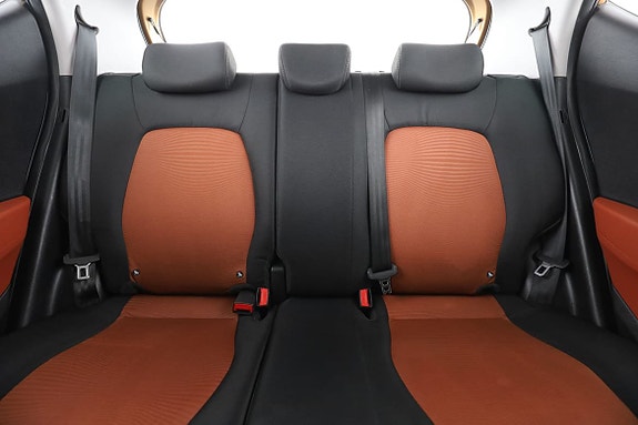 Hyundai i10 16 of 30