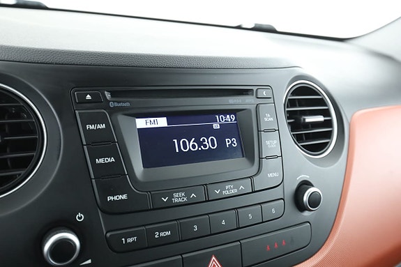 Hyundai i10 21 of 30
