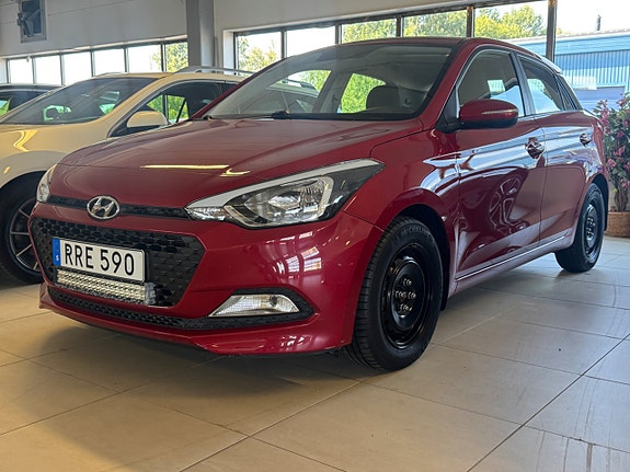 Hyundai i20 3 of 11
