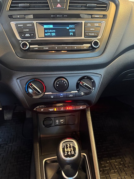 Hyundai i20 9 of 11