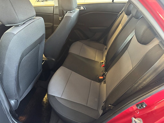 Hyundai i20 7 of 11