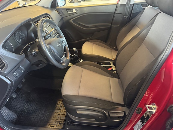 Hyundai i20 6 of 11