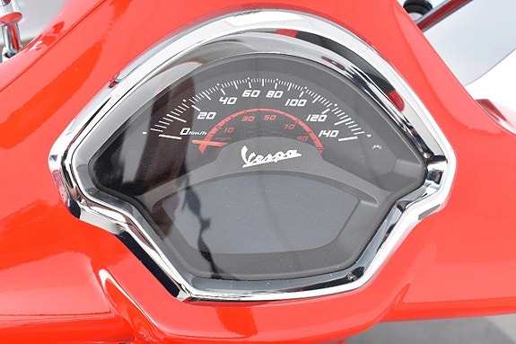 Vespa GTS 300 Super ABS Nyservad 7 of 18