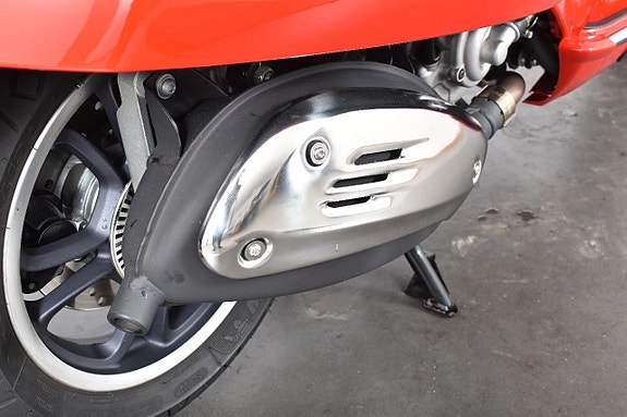 Vespa GTS 300 Super ABS Nyservad 14 of 18