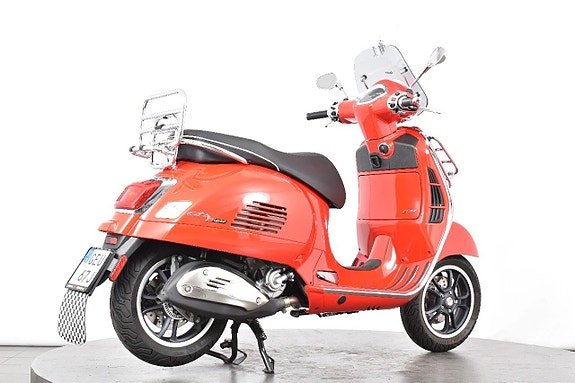 Vespa GTS 300 Super ABS Nyservad 2 of 18