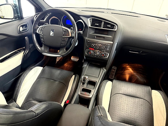 Citroen DS4 10 of 14