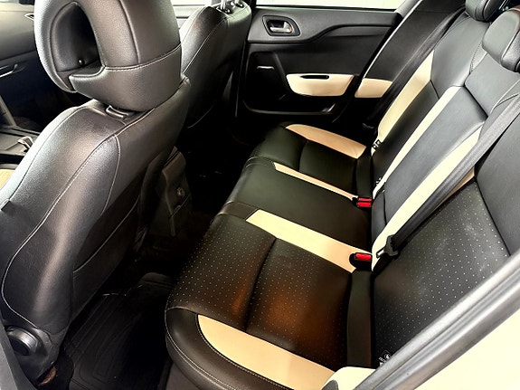 Citroen DS4 13 of 14