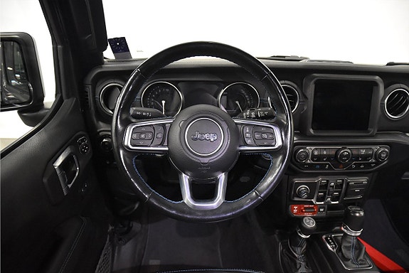 Jeep Wrangler Unlimited 2 of 21
