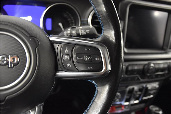 Jeep Wrangler Unlimited 11 of 21