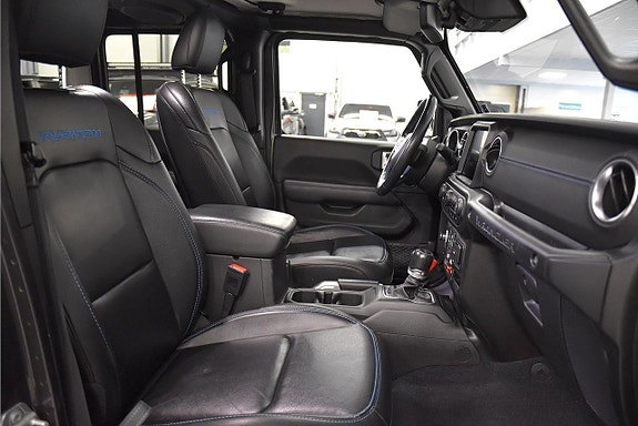 Jeep Wrangler Unlimited 12 of 21