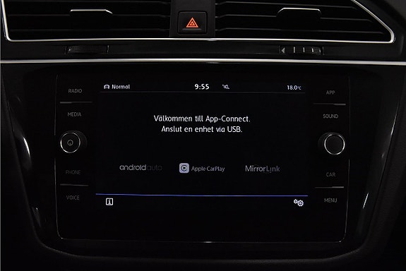 Volkswagen Tiguan 21 of 26