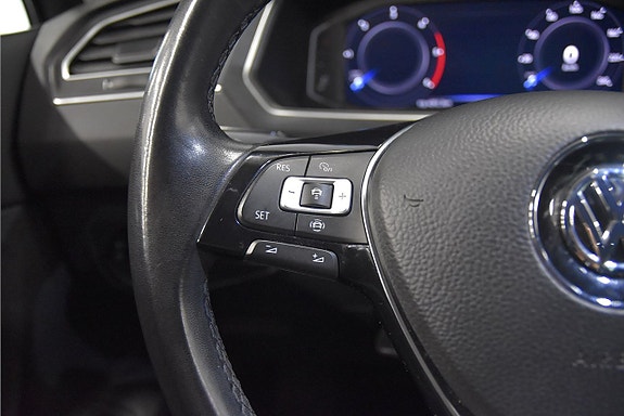 Volkswagen Tiguan 10 of 26
