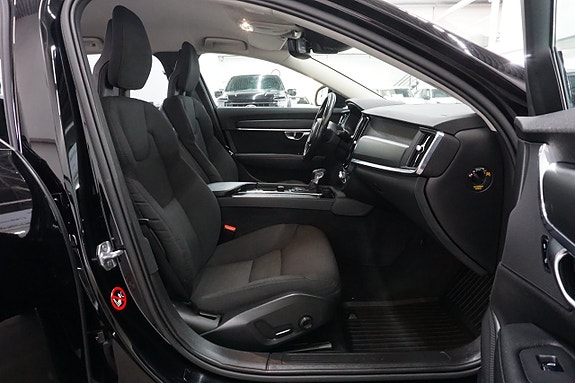 Volvo V90 11 of 20