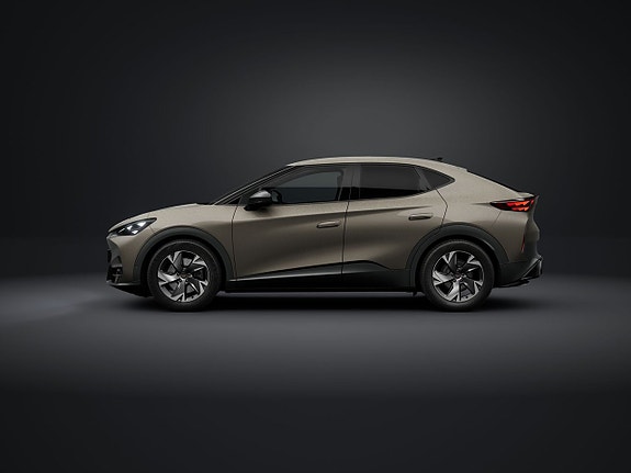 Cupra Tavascan 2 of 5