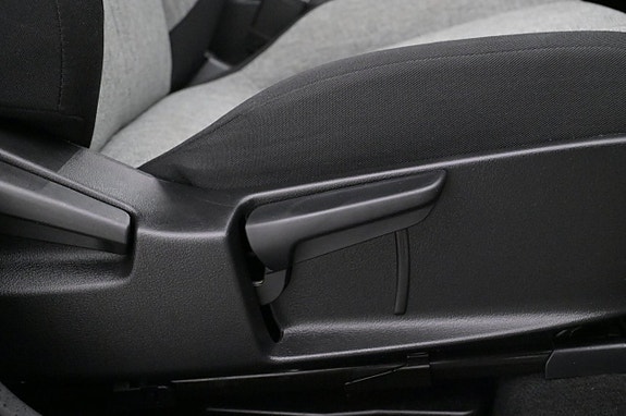 Mazda MX-30 12 of 27