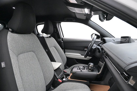 Mazda MX-30 11 of 27