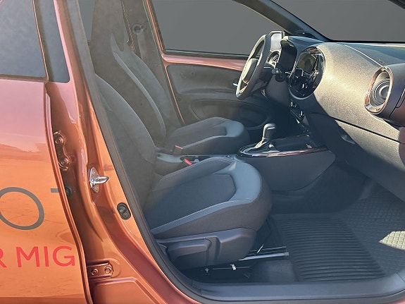 Toyota Aygo X 8 of 18