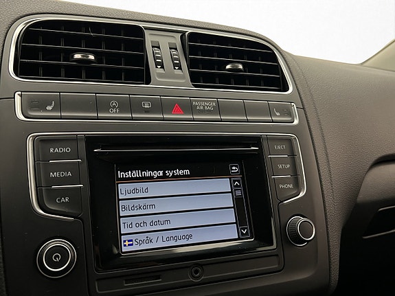 Volkswagen Polo 17 of 24