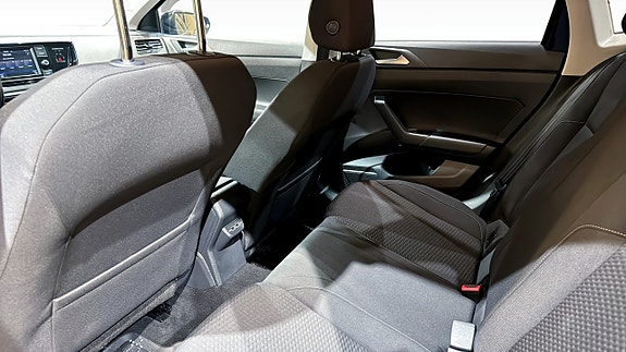 Volkswagen Polo 8 of 14