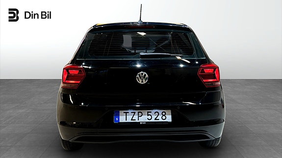 Volkswagen Polo 2 of 14