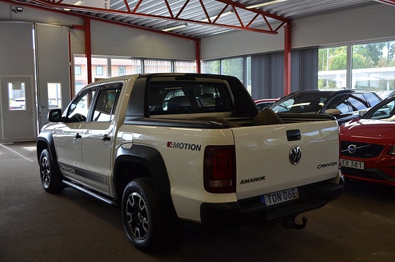 Volkswagen Amarok 18 of 29