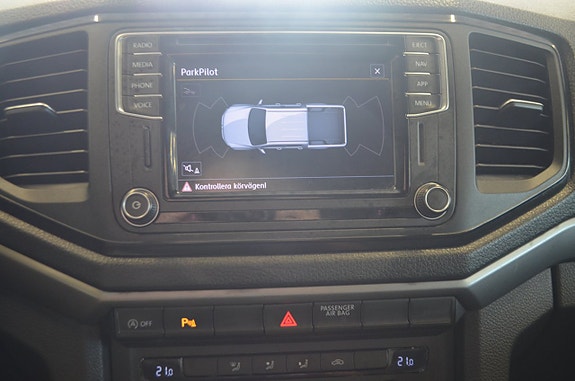 Volkswagen Amarok 25 of 29