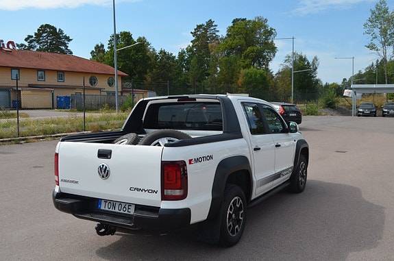 Volkswagen Amarok 6 of 29
