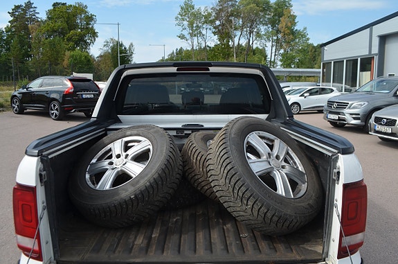 Volkswagen Amarok 11 of 29
