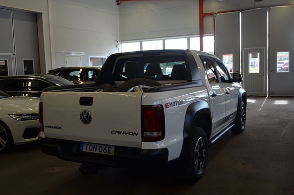 Volkswagen Amarok 17 of 29