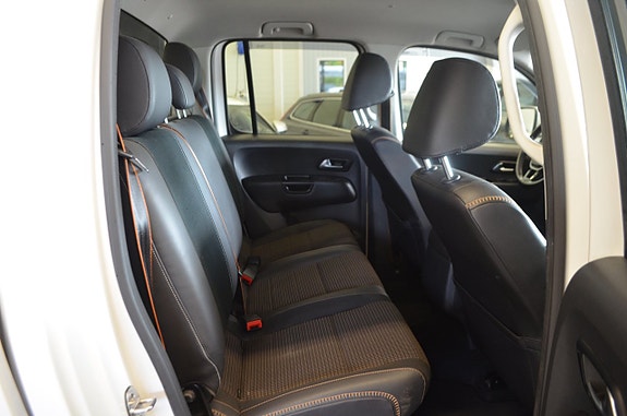Volkswagen Amarok 23 of 29