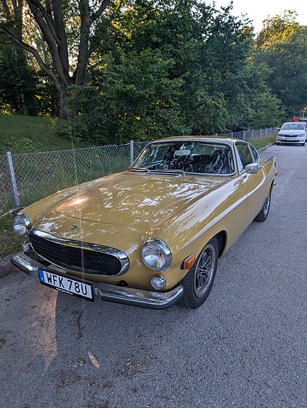 Volvo 1800E 2 of 5
