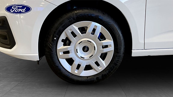 Ford Transit Connect 9 of 9