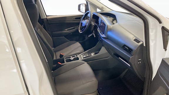 Ford Transit Connect 3 of 9