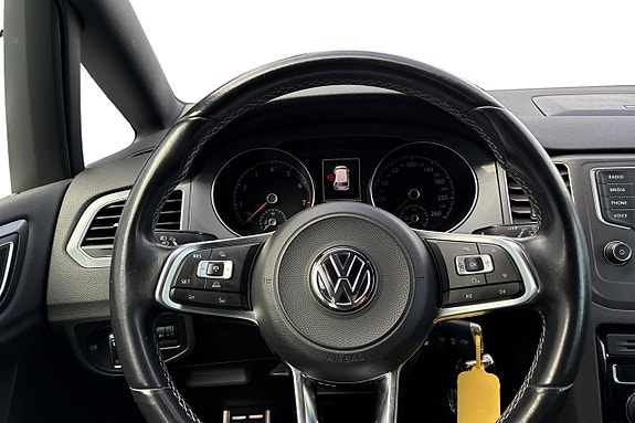 Volkswagen Golf Sportsvan 15 of 28