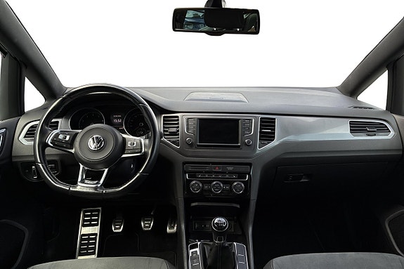 Volkswagen Golf Sportsvan 14 of 28