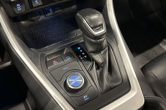 Toyota RAV4 17 of 26