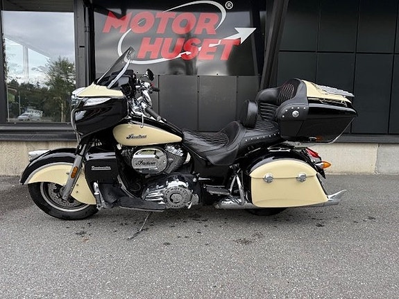 Indian Roadmaster Thunder Stroke 111 V-Twin 2 of 6