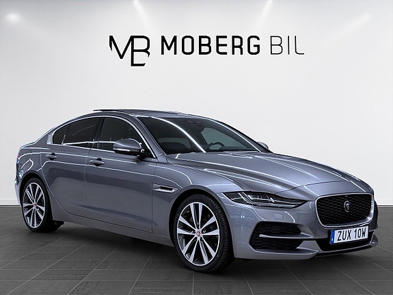 Jaguar XE 3 of 21
