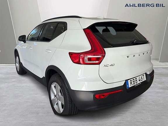 Volvo XC40 6 of 20