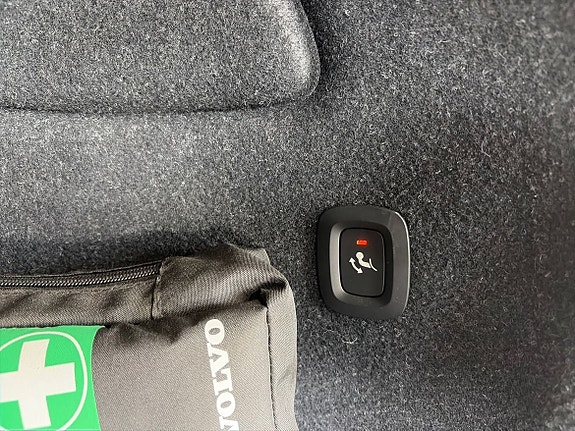 Volvo XC40 18 of 20