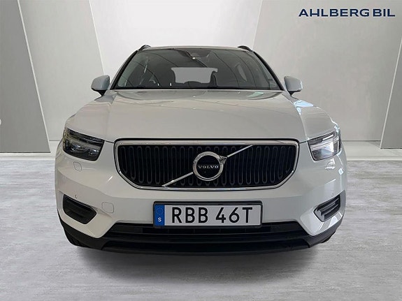 Volvo XC40 9 of 20