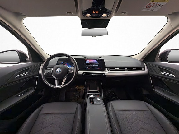 BMW iX1 14 of 30