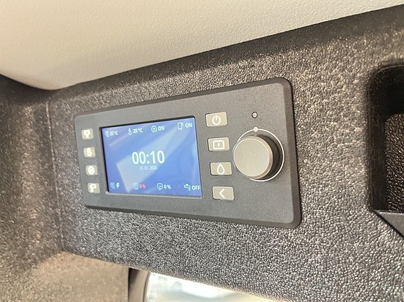 Adria TWIN SELECT 640 SGX (2027+Webasto diesel+Aut 140hk) 23 of 26