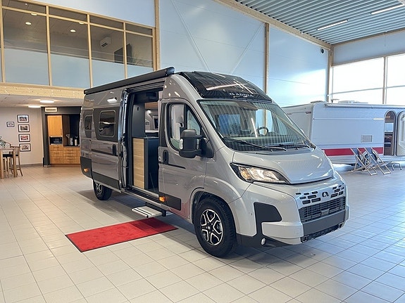 Adria TWIN SELECT 640 SGX (2027+Webasto diesel+Aut 140hk) 3 of 26