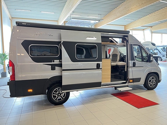 Adria TWIN SELECT 640 SGX (2027+Webasto diesel+Aut 140hk) 4 of 26