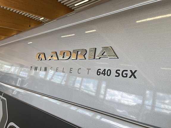 Adria TWIN SELECT 640 SGX (2027+Webasto diesel+Aut 140hk) 26 of 26